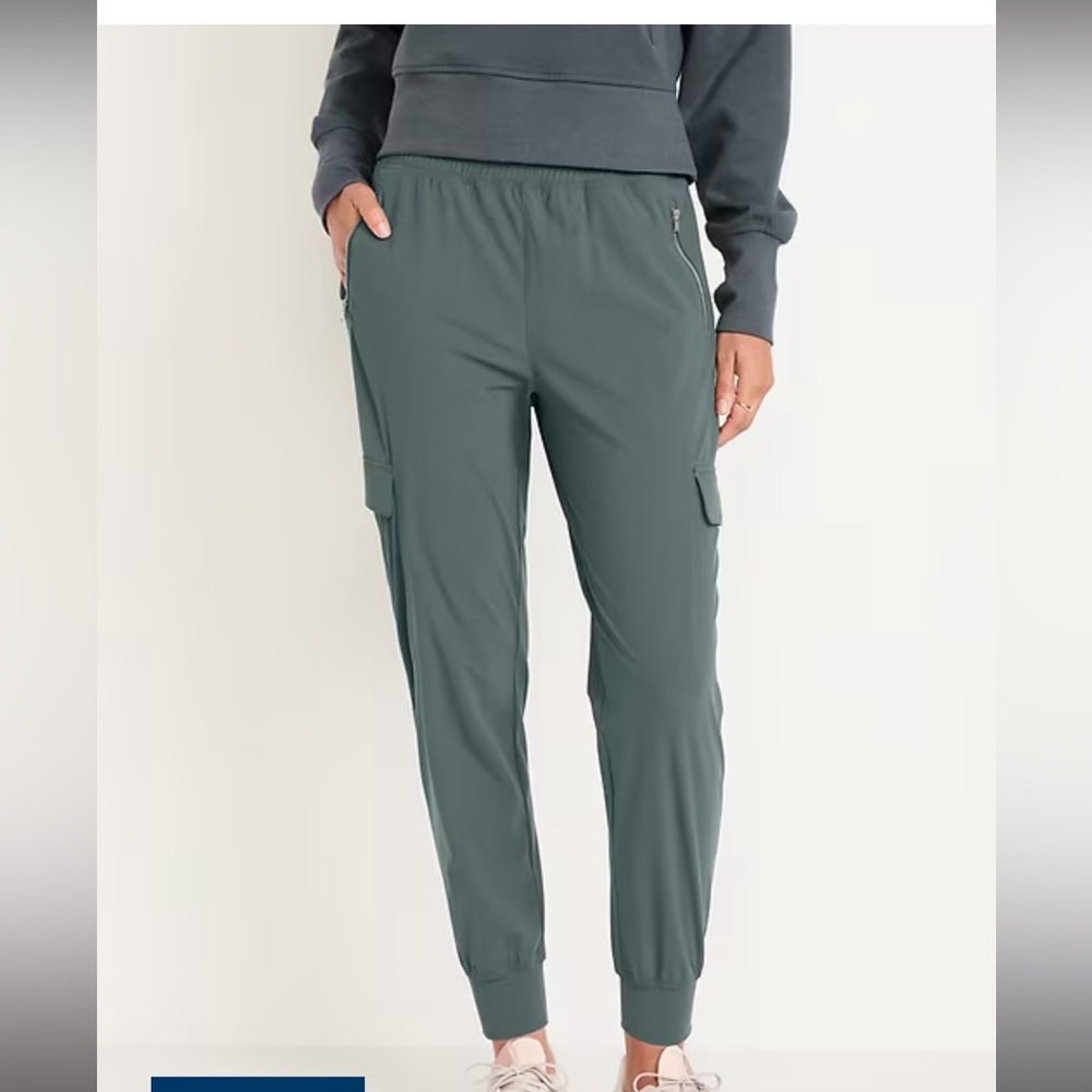Old Navy High-Waisted SleekTech Cargo Joggers In Dark Ivy like new